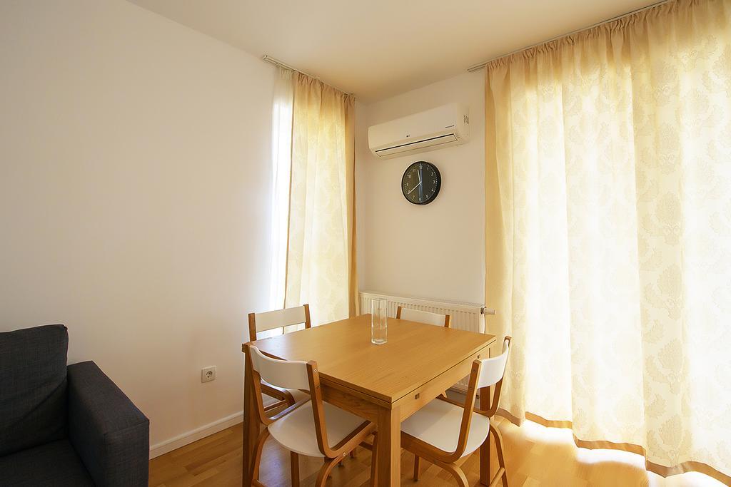 Apartamente Olivero Брашов Екстер'єр фото